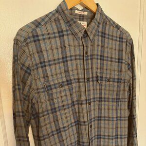 Light weight Lucky Brand shirt